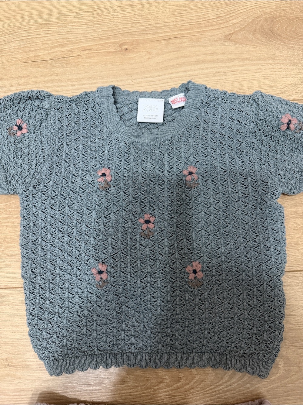 Zara Kids Two-Piece Set in Green and Dusty Pink - Picture 2 of 8